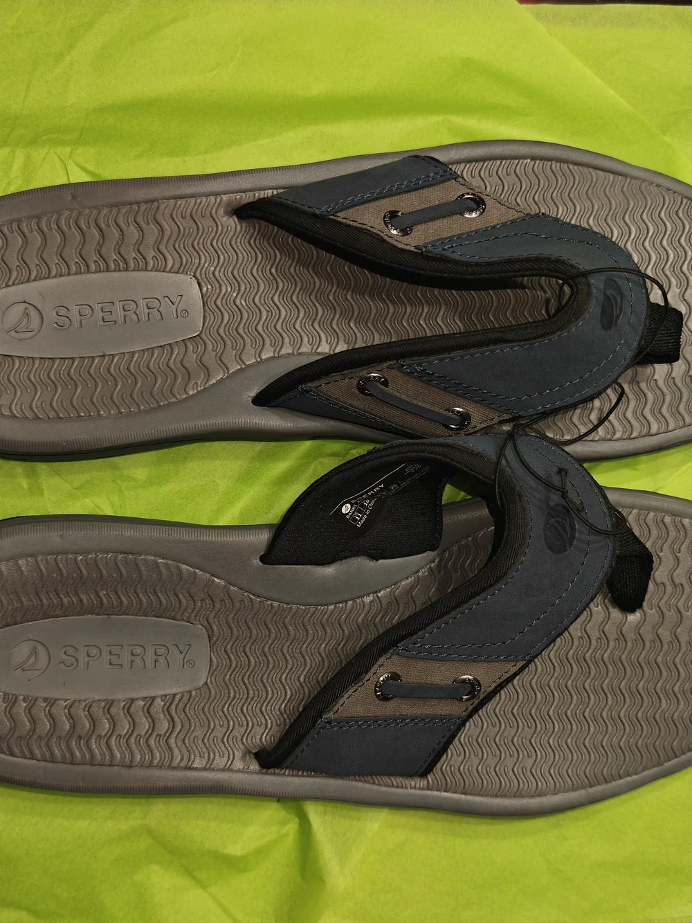 Sperry Men's Navy and Brown Flip Flops with Gray Footbed Brand New